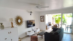 Living area - für 7 Personen + 1 Kind ca. 106 m²in Saint François, Grande-Terre by Interhome (Saint-Francois)