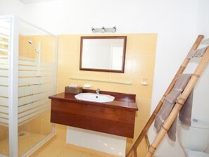 Towels - in Strandnähe by Interhome (Saint-Francois)
