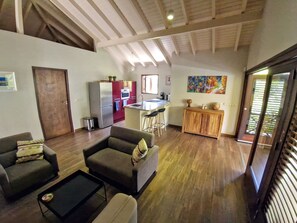 TV - Villa Gogorobi mit privatem Pool by Interhome (Willemstad)