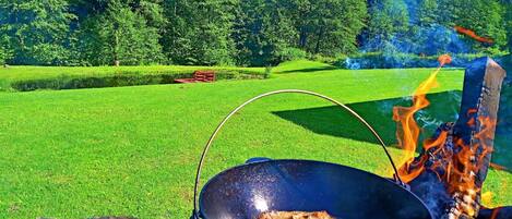 المنطقة المحيطة بالمنشأة