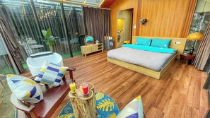 Doppia Basic, balcone, vista montagna | Una scrivania, postazione laptop, insonorizzazione, ferro/asse da stiro