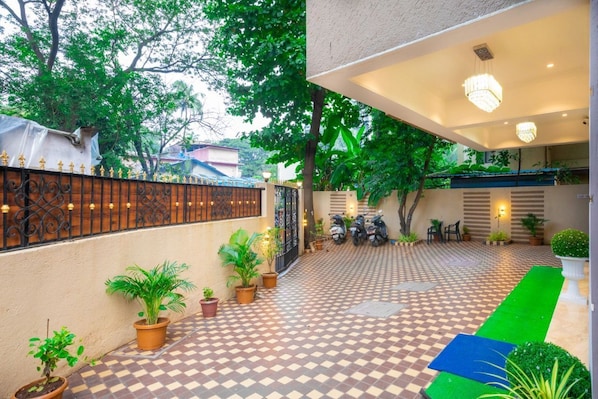 Exterior - Hotel Pacific Residency Near Airport (Mumbai)