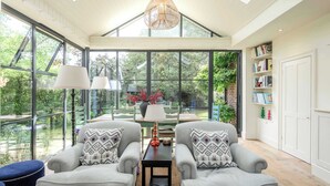บ้านพัก (5 Bedrooms) | ภายใน