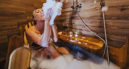 Weinfass-Suite für 2 in Grub an der March by Interhome