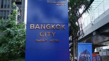 Mặt tiền nơi lưu trú