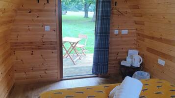 Economy Cabin, Garden View