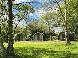 經濟小屋, 花園景觀 | 住宿正面