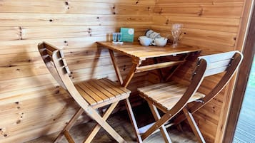 Economy Cabin, Garden View