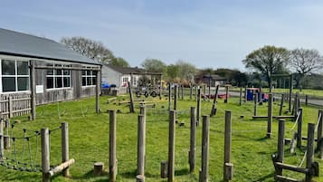 Children’s play area – outdoor