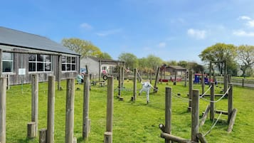 Children’s play area – outdoor