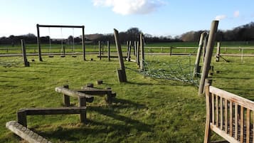 Área de juegos infantiles al aire libre