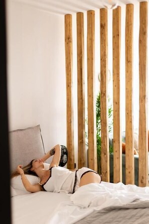 In-room safe, blackout curtains, soundproofing, iron/ironing board - Agios Antonios Houses (Santorini)