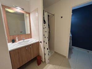 Hair dryer - Two-room apartment in Sète - Terrace, Parking, WiFi (Sète)