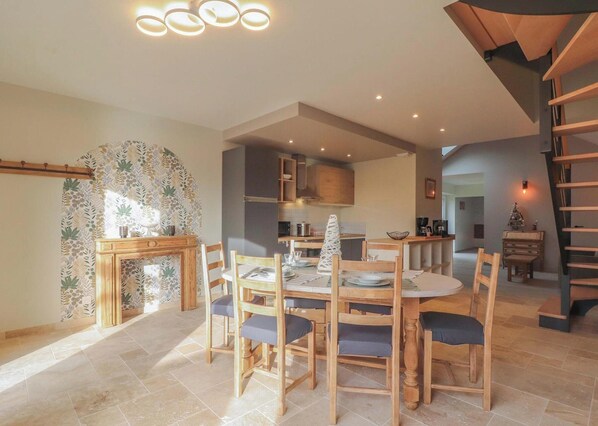 Dining - All-inclusive house with upcoming sauna - Pets allowed (Domfront en Poiraie)