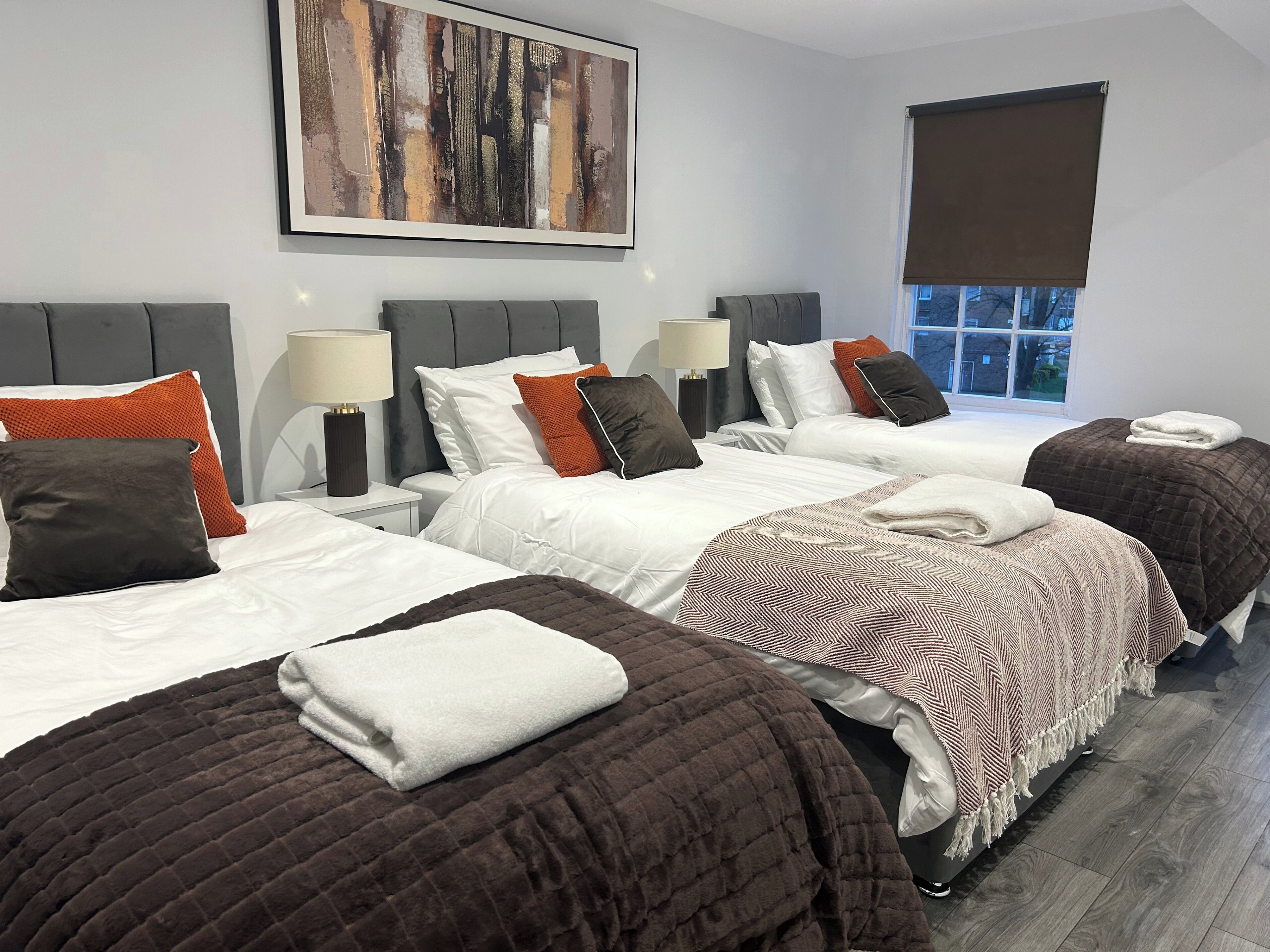 2 bedrooms, iron/ironing board, free WiFi, bed sheets