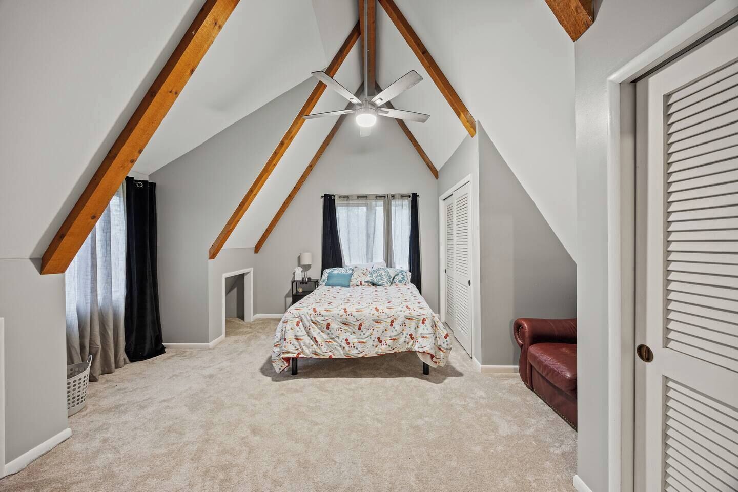 4 bedrooms, free WiFi