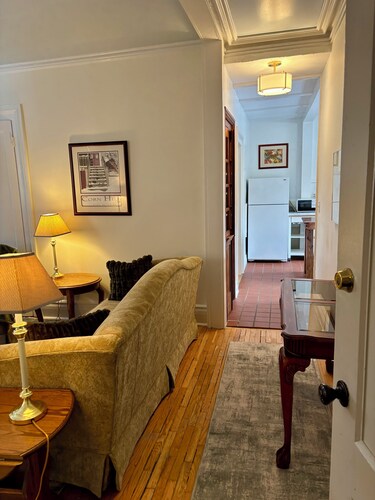 Spacious Furnished 1BR in Victorian Home