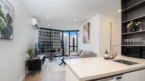 Unclassified image, 3 of 40, button - Luxe City Family Suite | Heated Pool & Gym (Melbourne)