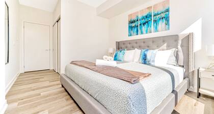 High Rise 1BR Building With Gorgeous Views