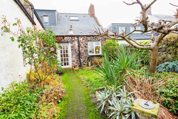 House - New Cross Keys House - Cosy 4-bed Cottage in Kirk Yetholm (Kelso)