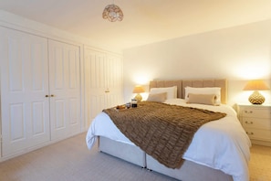 House - New Cross Keys House - Cosy 4-bed Cottage in Kirk Yetholm (Kelso)