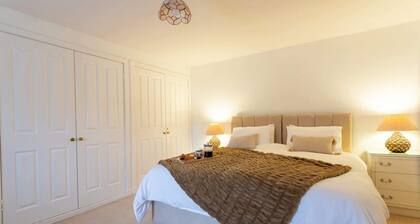 New Cross Keys House - Cosy 4-bed Cottage in Kirk Yetholm