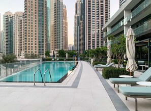 Room - One Lux Stay 2BR Downtown View Grande Signature Residences (Dubai)