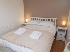 2 habitaciones, decoración personalizada y muebles diferentes 