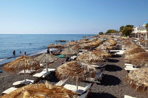 Beach - Soultouch Beachfront Villa, Luxury Villa (Thira - Santorini)