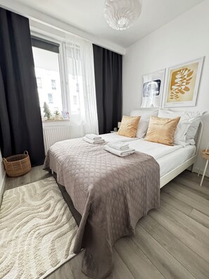1 bedroom, iron/ironing board, free WiFi, bed sheets - InPoint  Apartment|Tauron Arena|Self Check-in (Kraków)