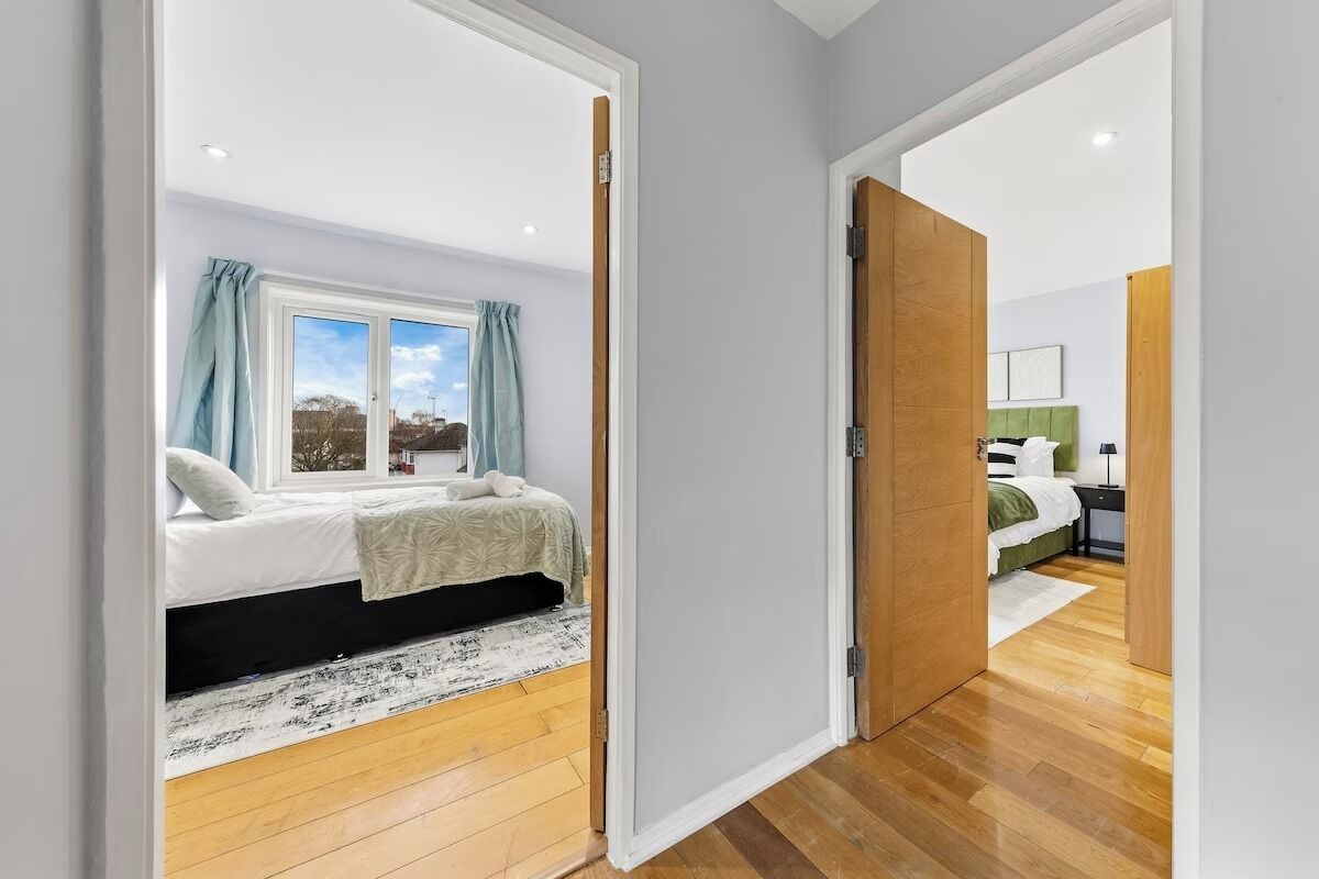 3 bedrooms, iron/ironing board, free WiFi