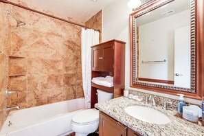 Interior - 5 Mi to Westchase District: Houston Extended Stay (Houston)