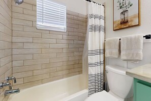 Interior - 2 BR Home one Block From Botanical Gardens (San Antonio)