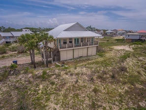Exterior - ENJOY THE WONDERFUL natural daylight in this comfortable home (St. George Island)