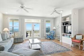 TV - ENJOY THE WONDERFUL natural daylight in this comfortable home (St. George Island)