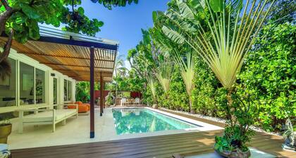 Tropical Backyard W/pool: 10 min From Miami Beach!