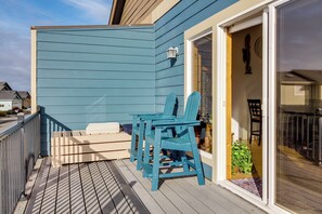 House (3 Bedrooms) | Interior - Stroll to Shore: Retreat w/ Balcony in Gold Beach (Gold Beach)