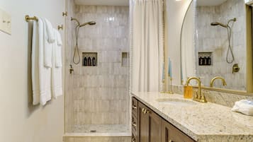 Nhà (3 Bedrooms) | Nội thất