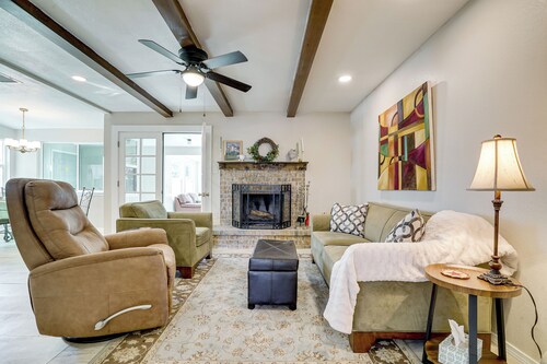 Fire Pit + Yard: El Paso Retreat By Fort Bliss!