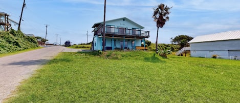 Apartment (2 Bedrooms) | Front of property