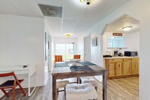 Apartment (2 Bedrooms) | Interior - Bay Views & Beach Access: Ingleside Getaway (Ingleside)