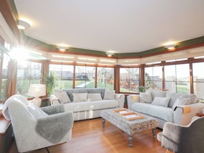 Living area - Northbanks House (Thurso)