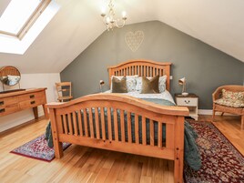 Cottage | 2 bedrooms, individually decorated, individually furnished, free WiFi