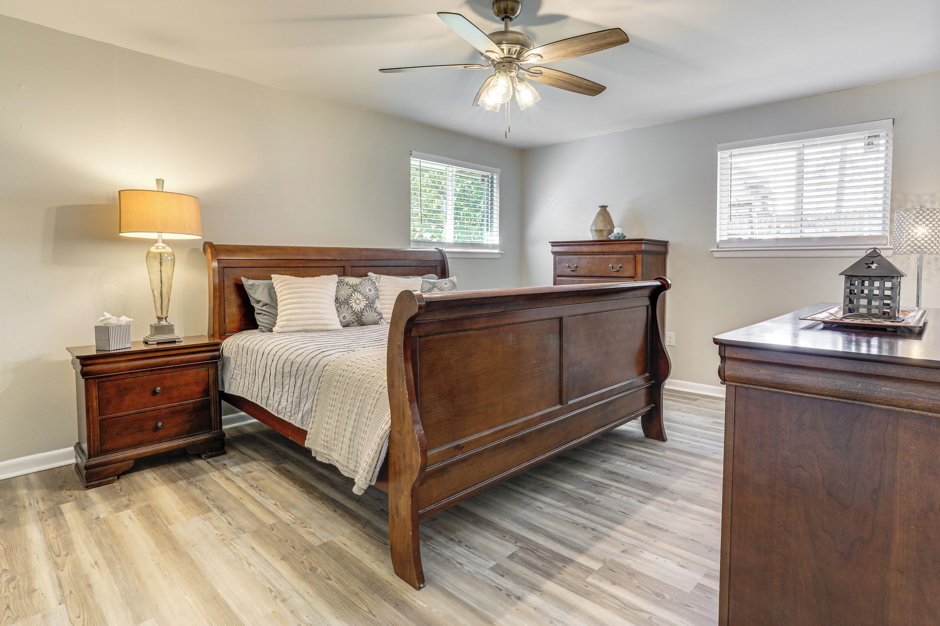 House (3 Bedrooms) | Interior