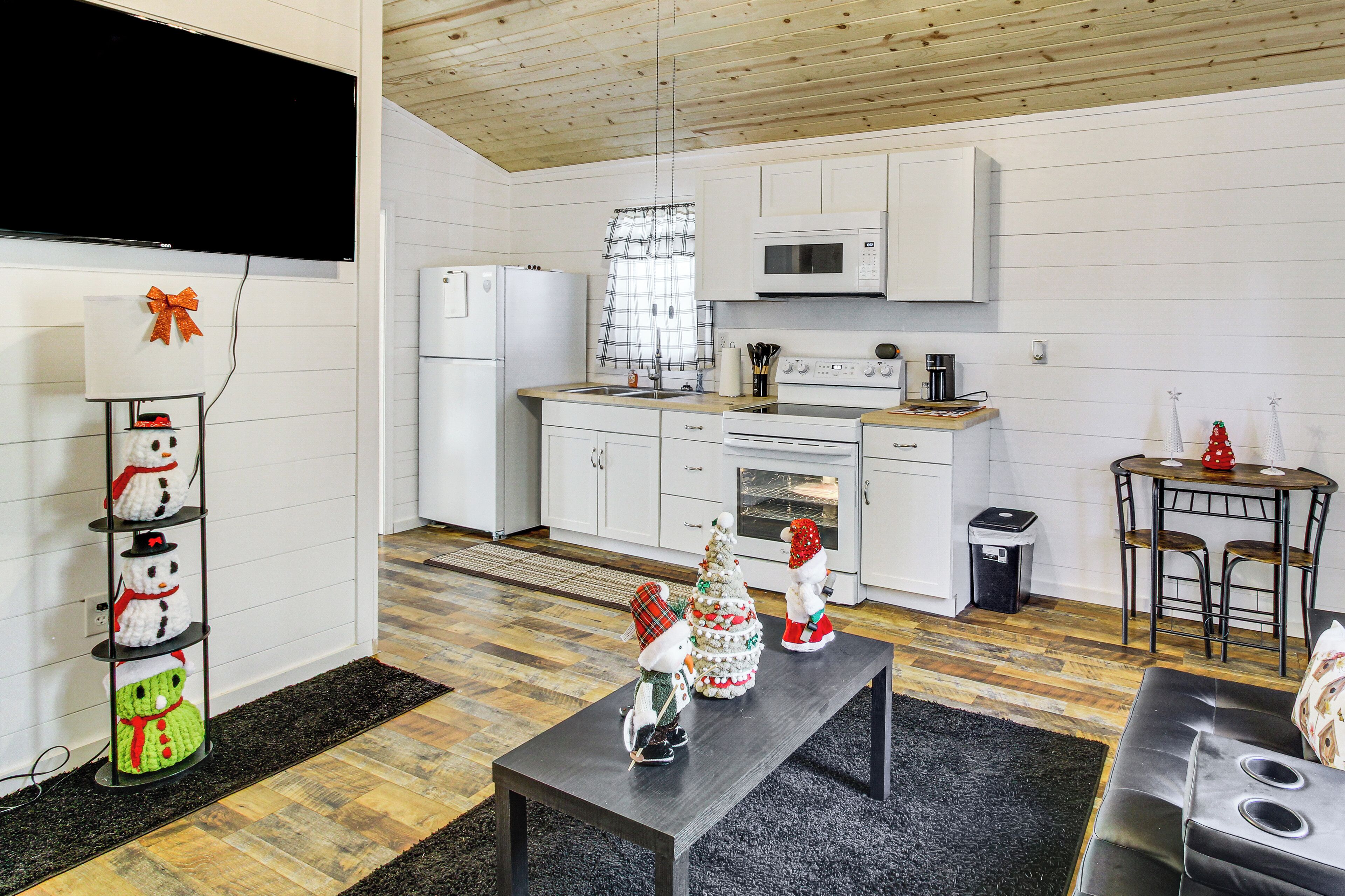 House (1 Bedroom) | Interior