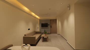 Espace de travail pour ordinateur portable, Wi-Fi gratuit, draps fournis