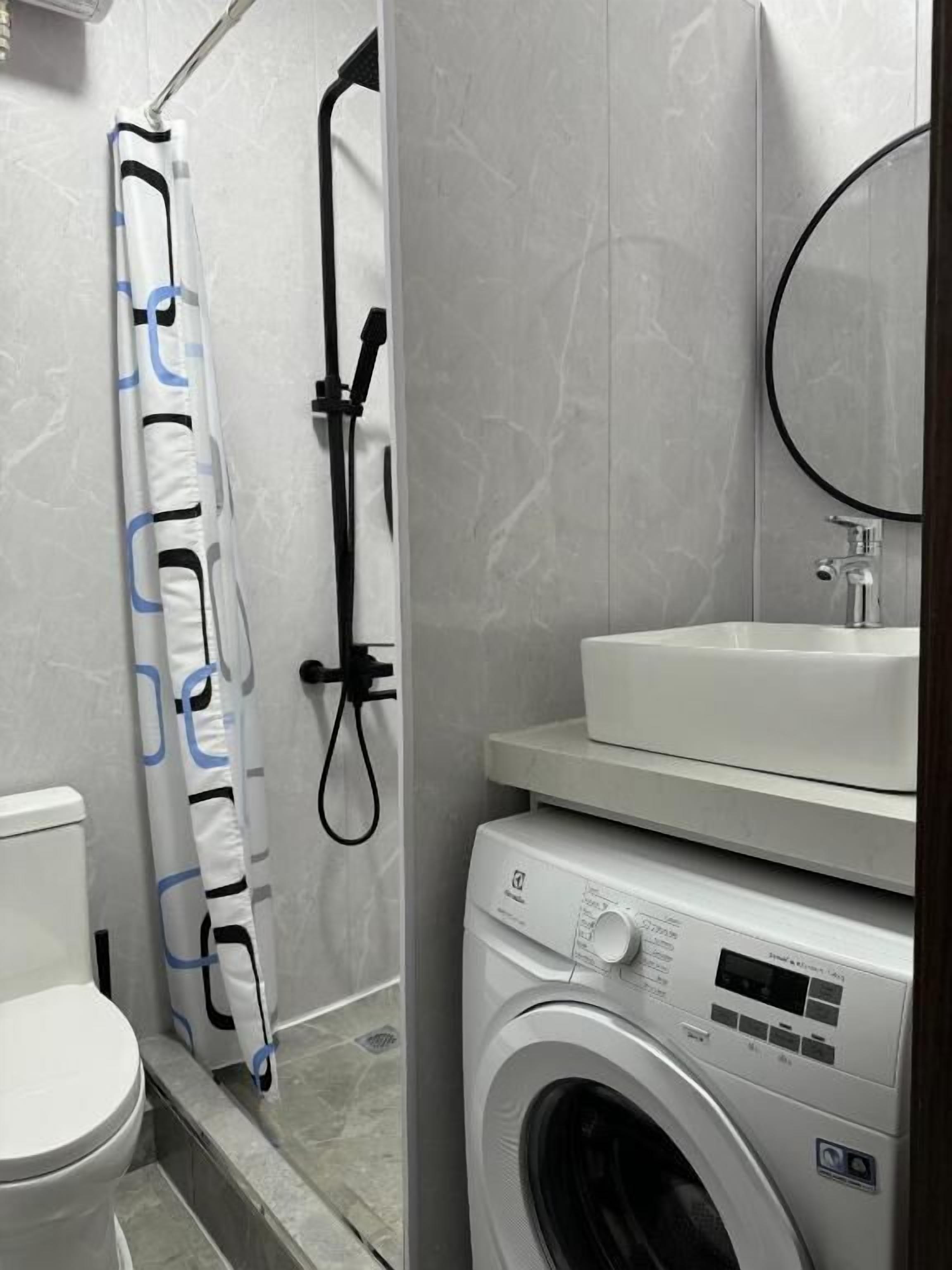 Shower kamar mandi