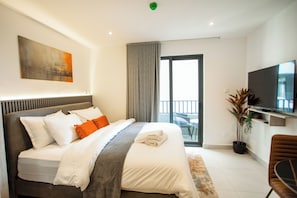 Superior-Studiosuite, Balkon | Verdunkelungsvorhänge, Bügeleisen/Bügelbrett, kostenloses WLAN