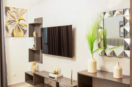 Studio, Balkon, Stadtblick | Verdunkelungsvorhänge, schallisolierte Zimmer, Bügeleisen/Bügelbrett