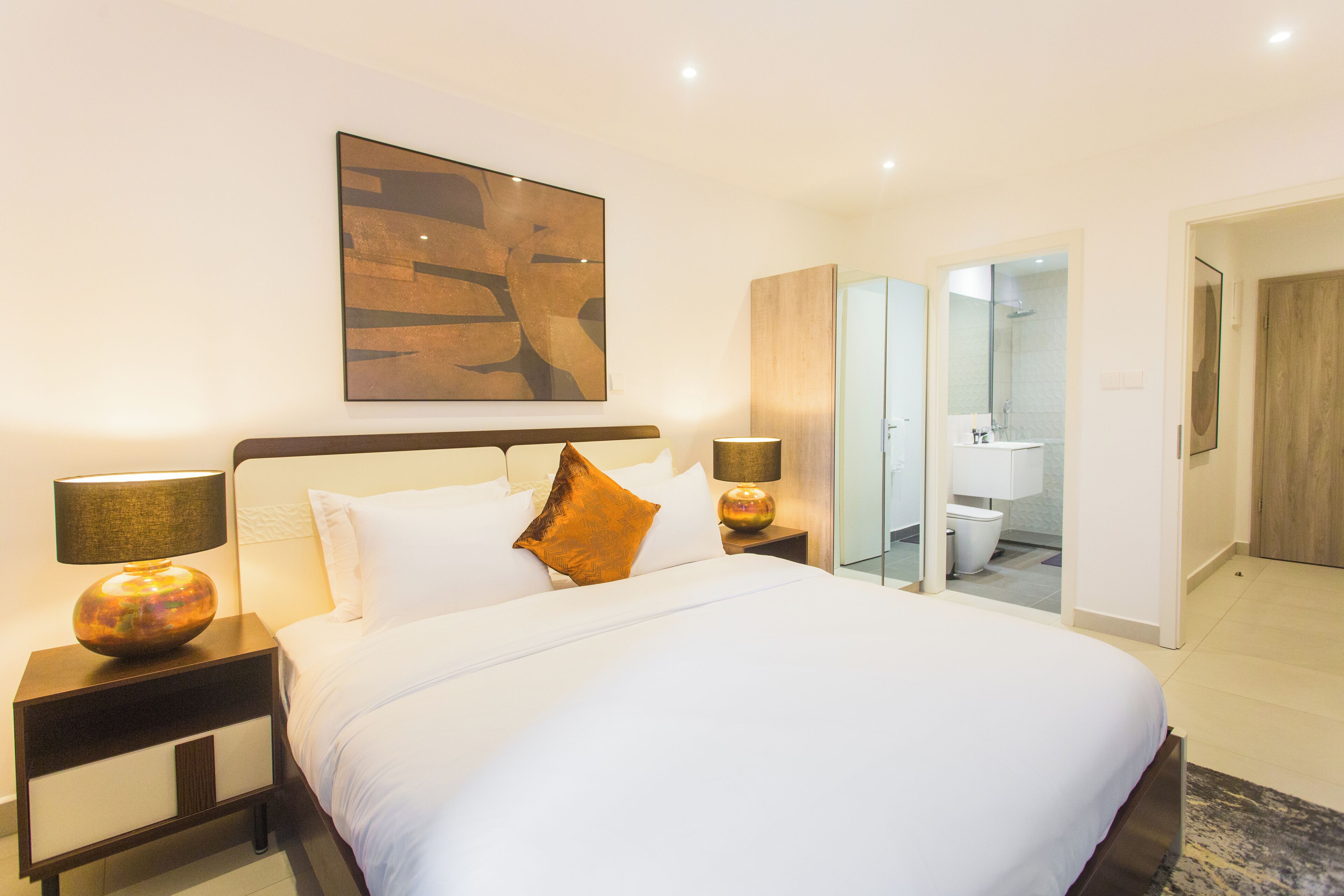 Luxury Apartment, 2 Bedrooms, Balcony | Blackout curtains, iron/ironing board, free WiFi